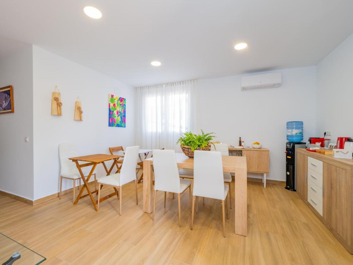 Cubo'S Hostal William'S Sunny 3 With Breakfast Torre de Benagalbon Bagian luar foto