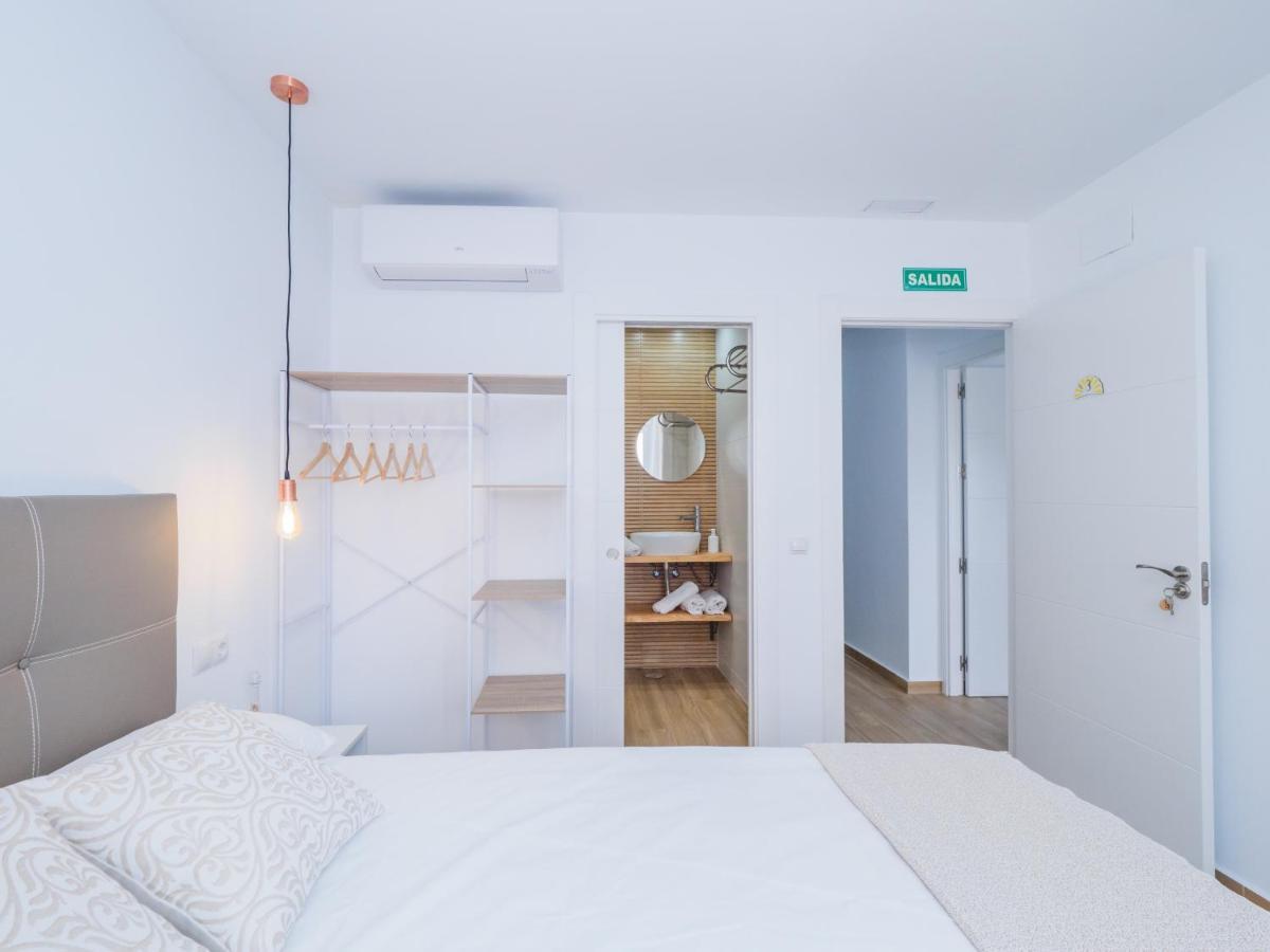 Cubo'S Hostal William'S Sunny 3 With Breakfast Torre de Benagalbon Bagian luar foto